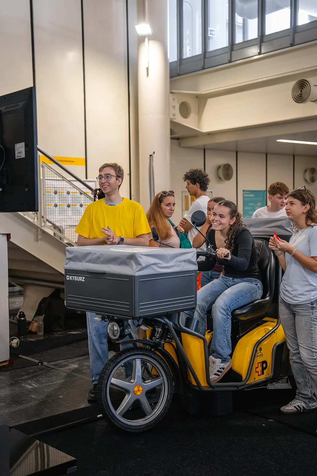 Gemeinsam den Fahrsimulator entdecken